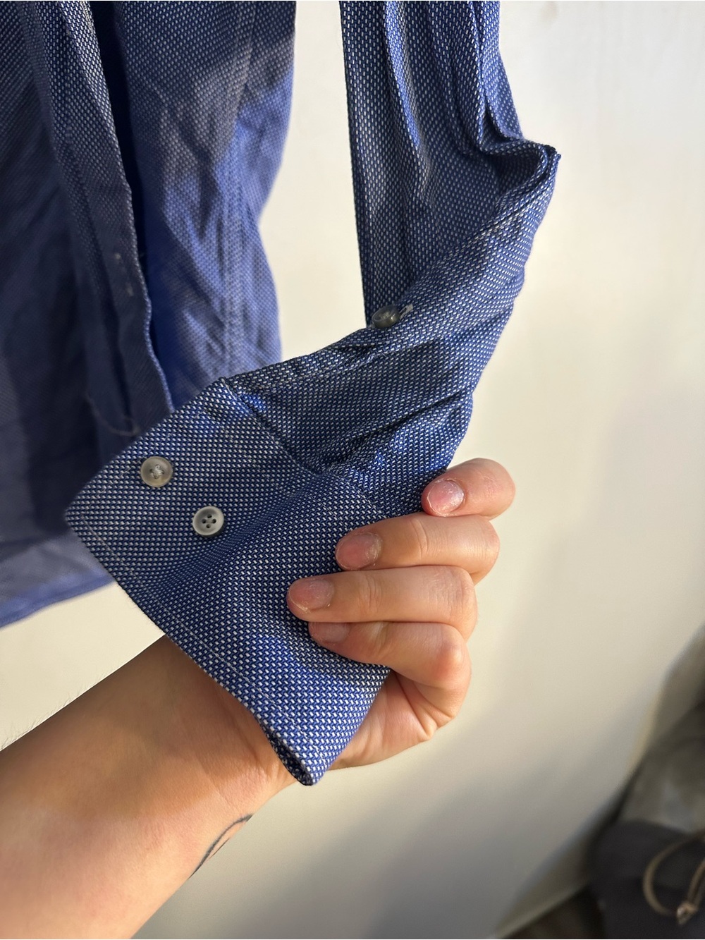 BOSS Men’s Blue Textured Long-Sleeve Dress Shirt - Picture 4 of 14